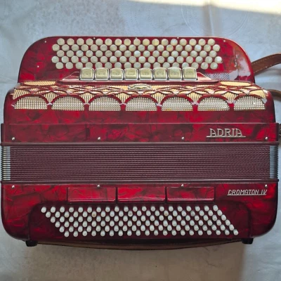 Adria Cromaton IV 120 bass Italian accordion, accordion, accordion with case - Image 1 of 4