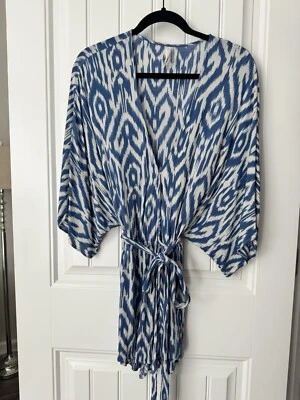 Mameluco kimono manga corta azul y blanco Elan para mujer talla mediana usado en excelente estado Foto 1 de 4