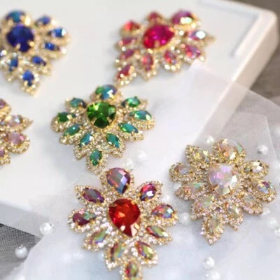 1pcs Strass Fiore Hand-Sewn da Bouquet Fai Te Collo Cappello Decorazione Cucire - Immagine 1 di 4