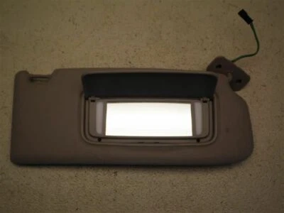 04 05 06 VOLVO V40 R. SUN VISOR W/ILLUMINATION 936302 - Image 1 of 4