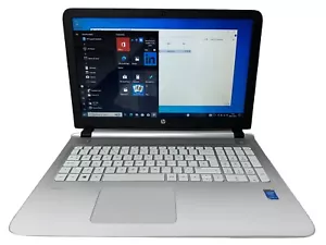 HP Pavilion Laptop 15-ab269sa Core i3 5157 2,5 GHz 8 GB RAM 240 GB SSD Windows 10 - Foto 1 di 19