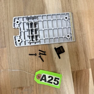 Parts only - BACK PLATE  for DEWALT DCP580BR 20V MAX XR BL 3-1/4" Planer - A25 - Picture 1 of 4