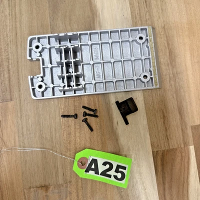 Parts only - BACK PLATE  for DEWALT DCP580BR 20V MAX XR BL 3-1/4" Planer - A25 - Image 1 of 4