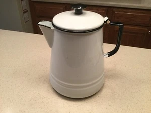 Caffettiera vintage smaltata incernierata alta 10,25" bordo bianco nero ottime condizioni - Foto 1 di 10