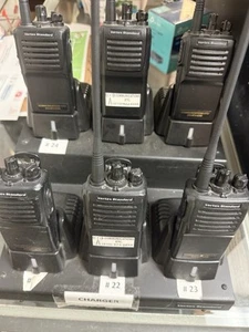 Vertex VX-351-G7-5 UHF 450-520 Mhz 16ch 5W VX351 Portable Radio - Picture 1 of 1