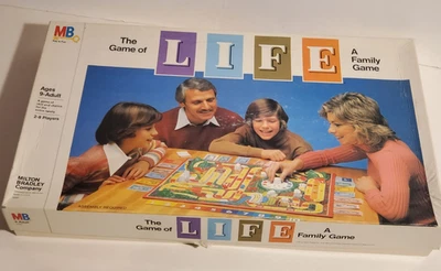 TABLERO DE COLECCIÓN MILTON BRADLEY EL JUEGO DE LA VIDA 1981 PARECE ESTAR COMPLETO *LEER* Foto 1 de 2