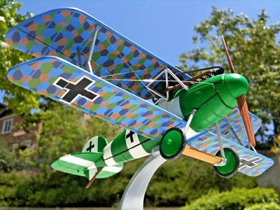 Corgi Albatros D.V Fighter Helmut Dilthey, Lille, France, July 1918 1:48 Scale - Image 1 of 4