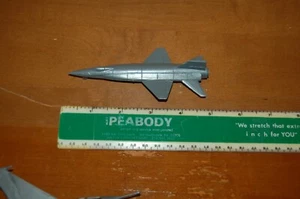 MARX AIRPORT PLAYSET REISSUE Airplane 5 inch - Picture 1 of 4