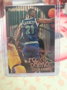 1995-96 Fleer Rookie Phenom Kevin Garnett #490 Hot Packs (RC) - Picture 1 of 2