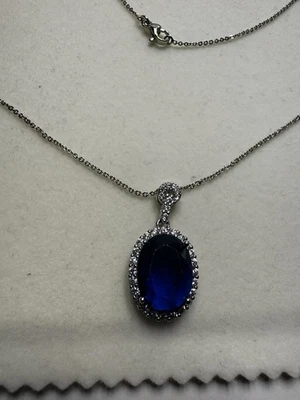 fashion Saphire pendant crystal 18k white gold plated 17"  chain necklace NIB - Image 1 of 4