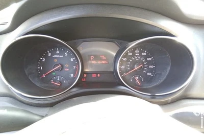 Sedona 2016 OE velocímetro calibre clúster 131 k millas Kia Foto 1 de 4