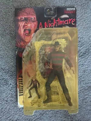 Figura Freddy Krueger Pesadilla en Elm Street Movie Maniacs McFarlane 1998 Foto 1 de 4