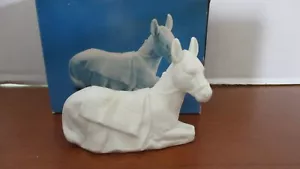 AVON NATIVITY COLLECTIBLES~THE DONKEY Porcelain Figurine in Original Box - Picture 1 of 5