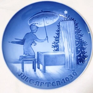 Bing & Grondahl B.G Danish China Works Christmas Plate 1939 242 - Picture 1 of 2