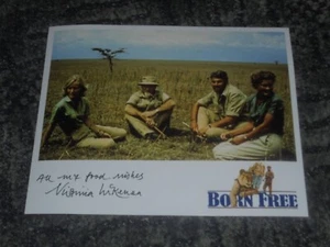 VIRGINIA MCKENNA - KOSTENLOS GEBOREN - 10x8 FOTO SIGNIERT - (18) - Bild 1 von 2