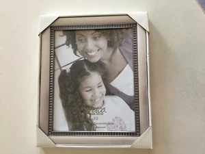 Fetco Home Decor - Hadley Mat Silver 8x10 Frame - Verticlal or Horizontal Photo - Picture 1 of 2