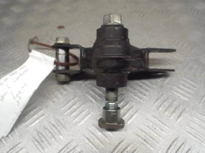 Kawasaki GPZ550H GPZ550 H 1982-1983 Rear Shock Absorber Linkage  - Imagem 1 de 4