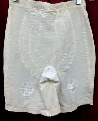 Ligas de control de malla faja inferior M cintura alta tocador Fair 45-015 años 70 blancas Foto 1 de 4