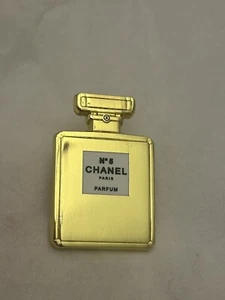 AUTHENTIC PARFUMS CHANEL PIN Brooch Gold Colour Bottle Shaped Unisex Vintage No5 - Picture 1 of 6