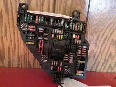 Fuse Box Engine Trunk Mounted Fits 13-18 BMW 640i 692726 Foto 1 de 4