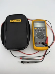 MULTÍMETRO DIGITAL PORTÁTIL FLUKE 87V TRUE RMS CON ESTUCHE, CABLES (CP2016559) - Imagen 1 de 5