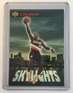 1993-94 Upper Deck Clyde Drexler #473 SKYLIGHTS HOF - Bild 1 von 2