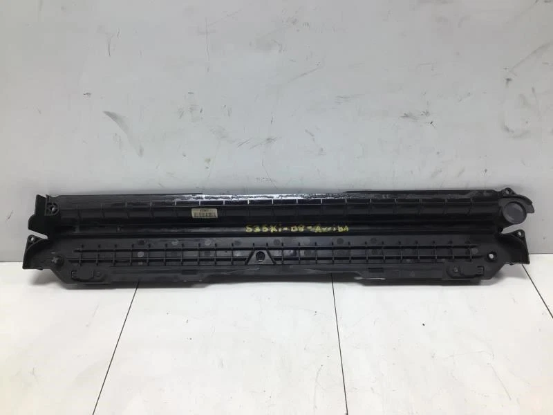 SOPORTE RADIADOR SUPERIOR MOTOR DELANTERO BMW 535XI 2008 2010 SOPORTE FÁBRICA Foto 1 de 4