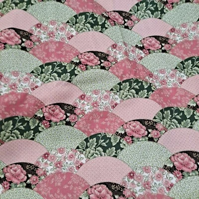Cranston Print Works Cotton Fabric 30" x 44" Fans Pink Floral Patchwork Quilt  - Image 1 of 4