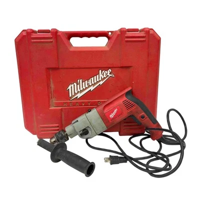 Broca martelo Milwaukee 120 volts 5378-20 com fio resistente 1/2" velocidade dupla  - Imagem 1 de 4