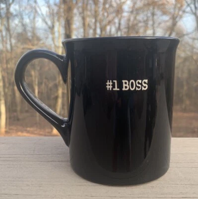 #1 Boss - Taza Jefe Número Uno Negra Con Letras Blancas Trabajo y Oficina Regalos Foto 1 de 4