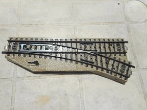 SCAMBIO MANIUALE DX "M" - H0 - MARKLIN 5222 - OTTIMO (4344) 28 - Foto 1 di 2