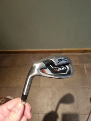 Slazenger V300 9 Iron Regular Left Handed - Image 1 of 4