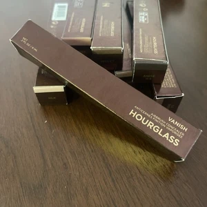 Corrector aerógrafo Hourglass Vanish .2 oz/6 ml. - ELIGE 1 TONO - Imagen 1 de 1