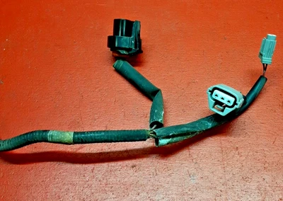 2005-2008 Nissan Pathfinder Frontier Right Passenger Headlight Assembly PIGTAIL - Image 1 of 4