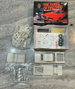 MPC Dukes Of Hazzard El Fantasma del General Lee Kit #MPC754/12 Bolsas Abiertas Selladas - Imagen 1 de 5
