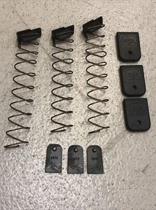 3 Rare VTG Early Glock 19 OEM No Hole "U" Notch Magazine Floor Base Plate Parts - Picture 1 of 5