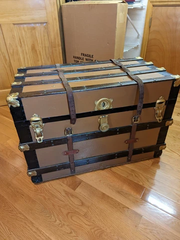 Antique Flat Top Trunk w/ leather straps, Oak slats, wood and Metal 1900 - 1915 Cover