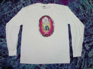 CAMISETA GUITARRA GRATIFY DEAD ROSEBUD SKELETON CALAVERA ROSA JERRY GARCIA - PEQUEÑA - NUEVA - Imagen 1 de 4