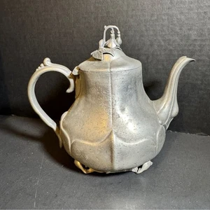 Tetera de peltre vintage [artículo 0074] - Imagen 1 de 11