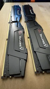 G. Skill Ripjaws DDR4-3200 16GB RAM CL16-18-38 F4-3200C16D-32GVK - Picture 1 of 8