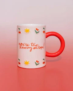 TAZA DE CERÁMICA HOT STUFF - CEREZA EN LA PARTE SUPERIOR BAN.Do - Imagen 1 de 1