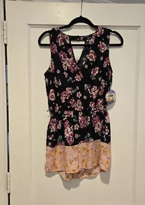 BeBop Juniors Women's Sleeveless V-neck Floral Romper w/Pockets Size Medium READ - Picture 1 of 15