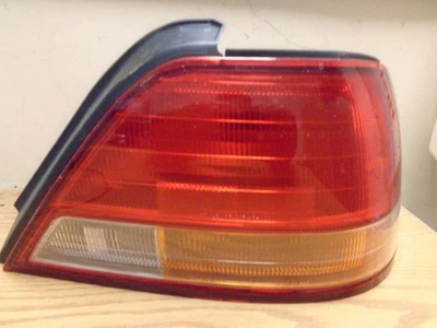 Acura TL RH Passenger Side Tail Light OEM 1995 1996 1997 1998 - Image 1 of 2