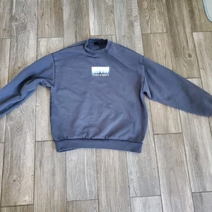 Sudadera Kith Protect & Restore gris/azul marino talla XS. Ligero desvanecimiento de color - Imagen 1 de 9
