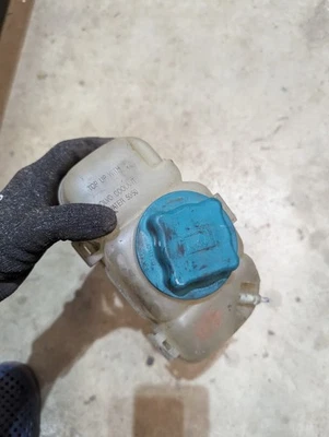 OEM 2005-14 Volvo XC90 Coolant Overflow Reservoir + Cap Foto 1 de 3