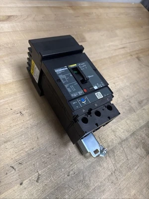 SQUARE D JGA36200 JGA I-LINE 3 POLE 200 AMP 480v 35KAIC CIRCUIT BREAKER - Image 1 of 4