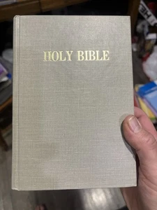 Vtg 1971 Holy Bible Revised Standard Version Red Edition Cokesbury - Picture 1 of 8