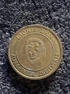 Lion's Den Game Room Token Hofstra University - Imagen 1 de 2