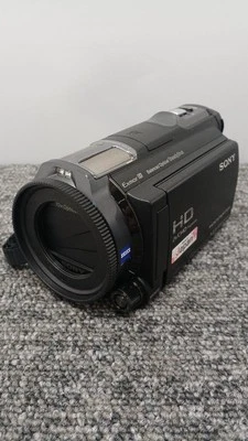 Sony HDR-CX760E - Image 1 of 4