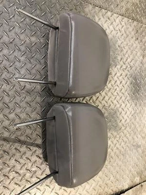 00-03 Mercury Sable Front Headrest Set Leather LH RH Oem Tested - Image 1 of 4
